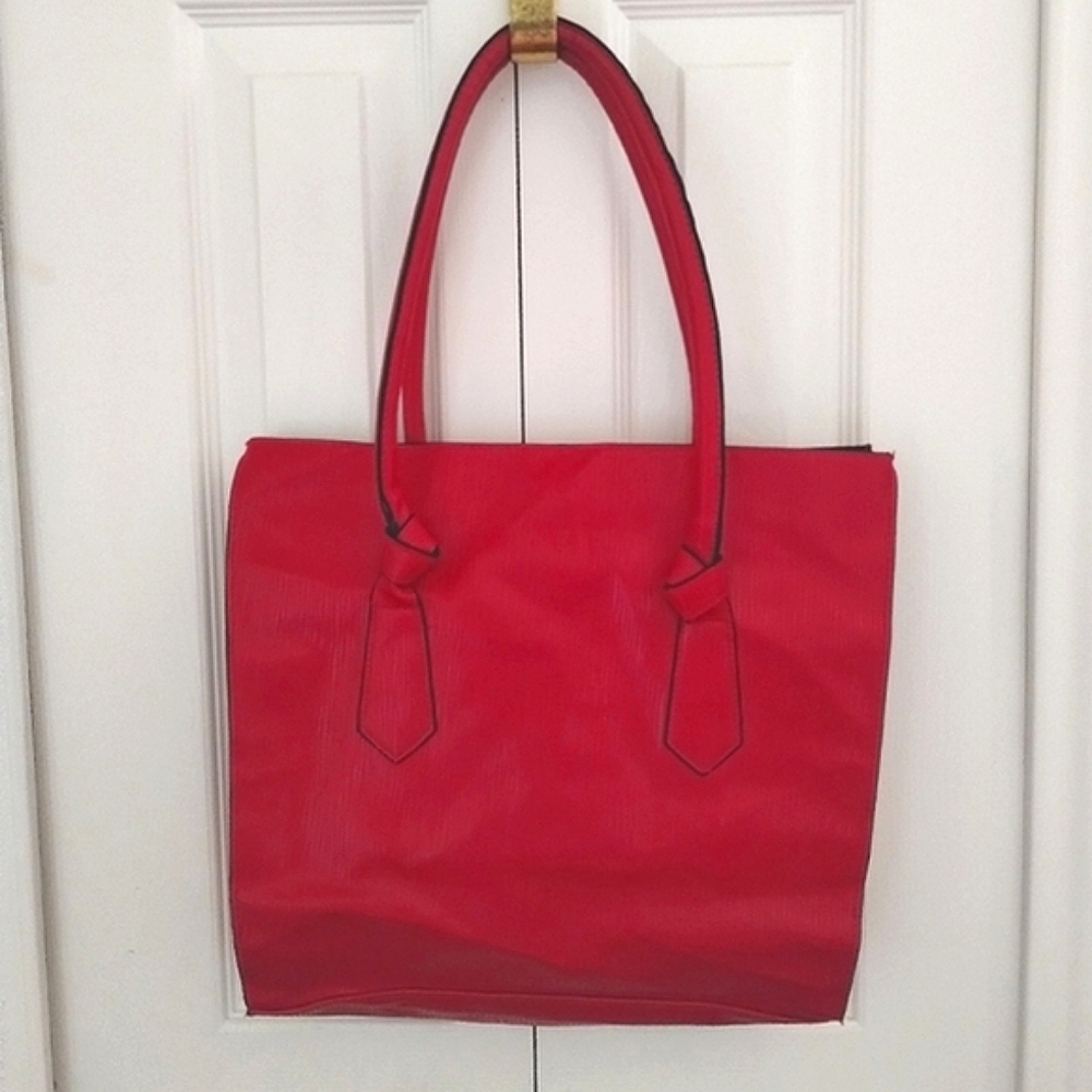 Red Tote - Picture 3 of 14